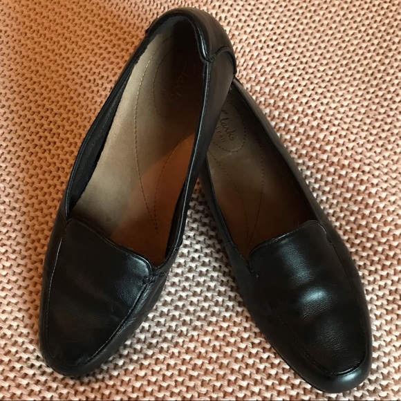 Clarks black leather loafers - Picture 1 of 5